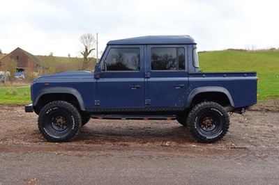 Lot 2009 Land Rover Defender 110 Pick-Up