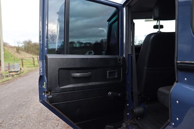 Lot 2009 Land Rover Defender 110 Pick-Up