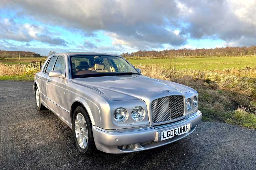 Lot 2006 Bentley Arnage R