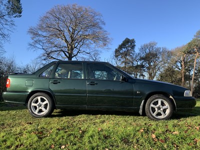 Lot 39 - 1998 Volvo S70 XT