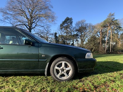 Lot 39 - 1998 Volvo S70 XT