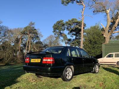 Lot 39 - 1998 Volvo S70 XT