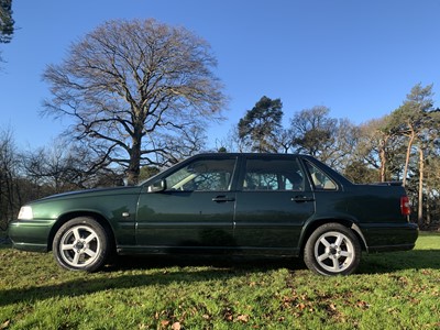 Lot 39 - 1998 Volvo S70 XT