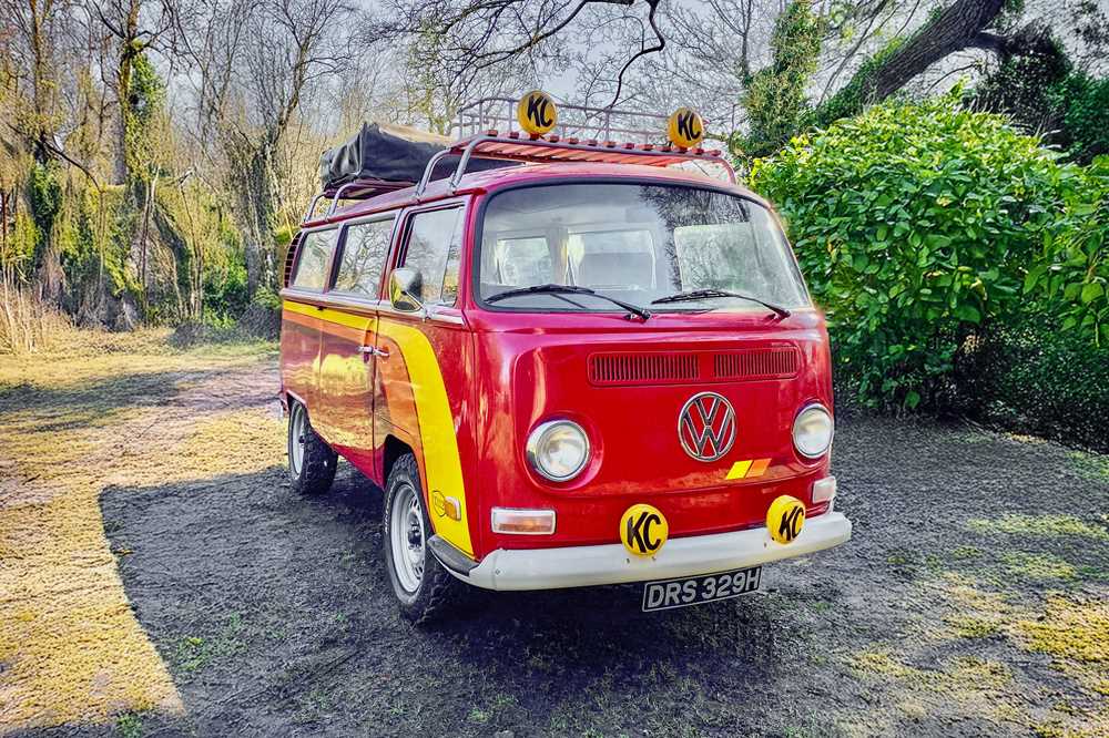 Lot 1970 Volkswagen Type 2 Camper Van