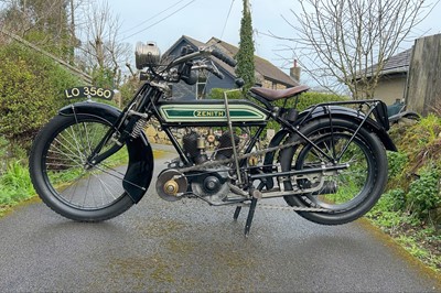 Lot 1914 Zenith 'Gradua'