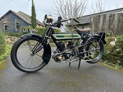 Lot 1914 Zenith 'Gradua'