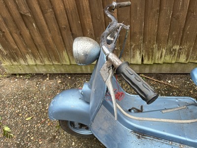 Lot 108 - 1953 Vespa Douglas Rod Model