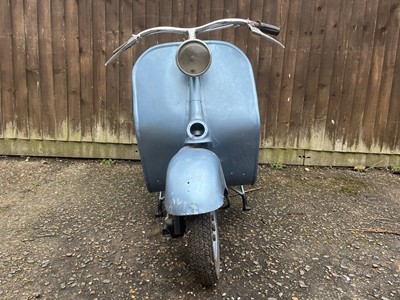 Lot 1953 Vespa Douglas Rod Model