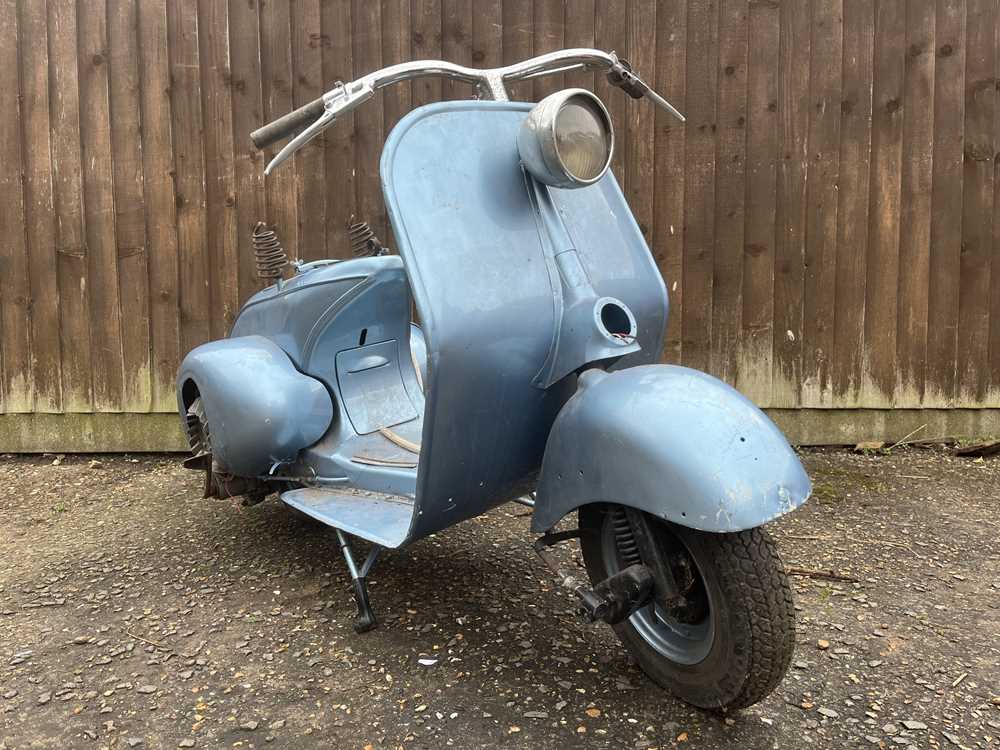 Lot 1953 Vespa Douglas Rod Model