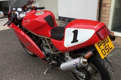 Lot 323 - 1996 Ducati 900 Superlight