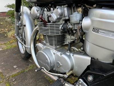 Lot 1966 Honda CB450