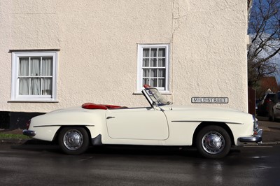 Lot 1961 Mercedes-Benz 190 SL