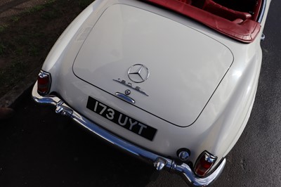 Lot 1961 Mercedes-Benz 190 SL