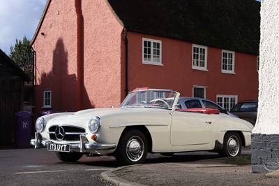 Lot 1961 Mercedes-Benz 190 SL