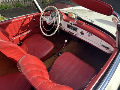 Lot 1961 Mercedes-Benz 190 SL