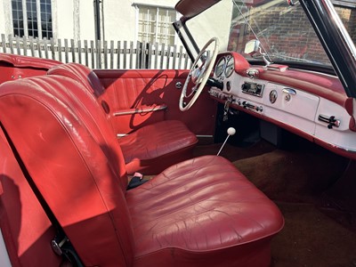 Lot 1961 Mercedes-Benz 190 SL