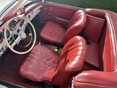 Lot 1961 Mercedes-Benz 190 SL