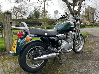 Lot 1996 Triumph Thunderbird 900