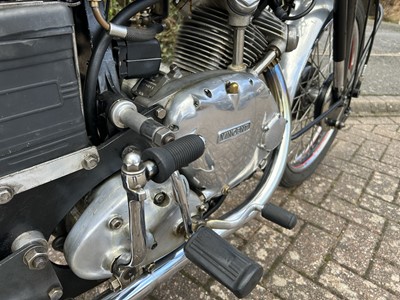 Lot 1950 Vincent Comet