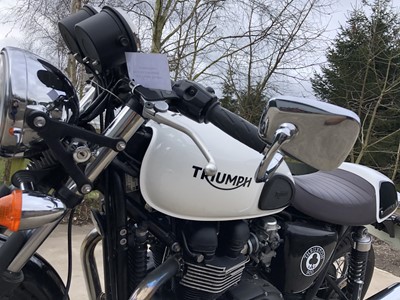 Lot 2015 Triumph Thruxton Ace Cafe Special