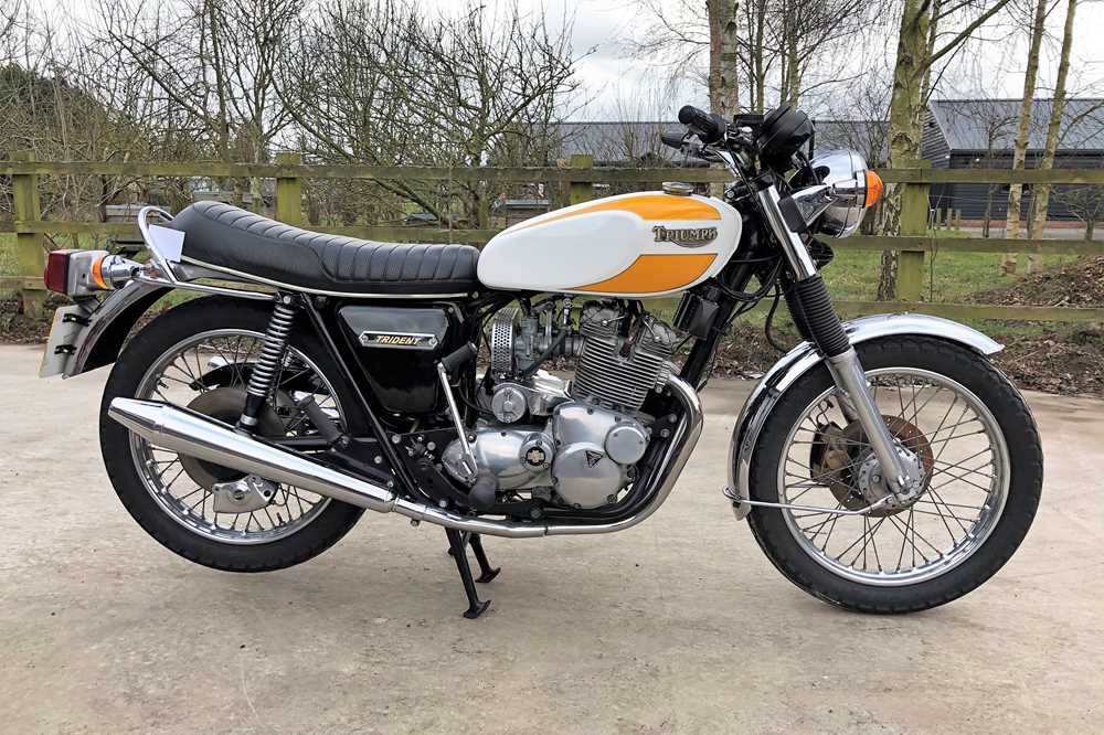 Lot 1975 Triumph Trident T160