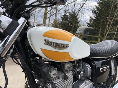 Lot 1975 Triumph Trident T160