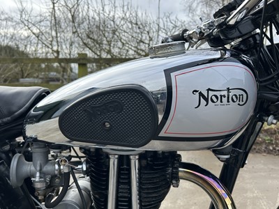 Lot 252 - 1950 Norton ES2