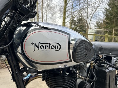 Lot 252 - 1950 Norton ES2