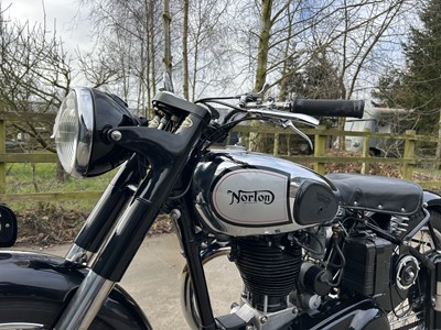 Lot 252 - 1950 Norton ES2