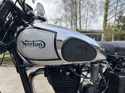 Lot 252 - 1950 Norton ES2