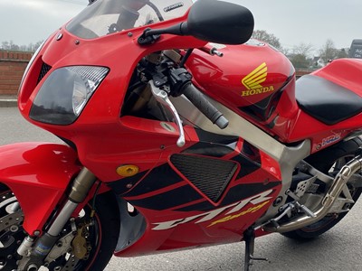 Lot 358 - 2000 Honda SP1