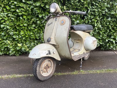 Lot 1956 Vespa Douglas 42L2