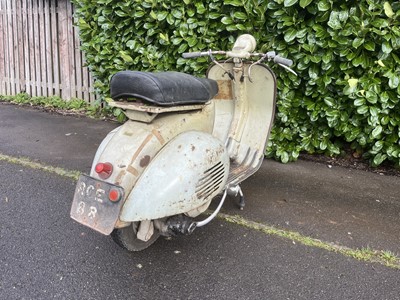 Lot 1956 Vespa Douglas 42L2