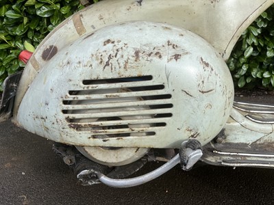 Lot 1956 Vespa Douglas 42L2