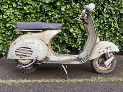 Lot 1956 Vespa Douglas 42L2