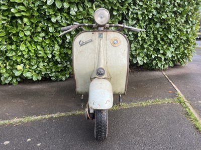 Lot 1956 Vespa Douglas 42L2