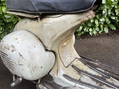 Lot 1956 Vespa Douglas 42L2