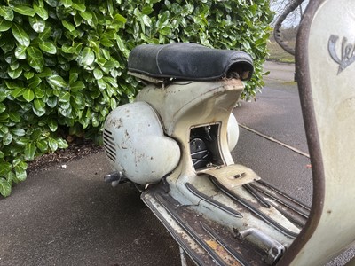 Lot 1956 Vespa Douglas 42L2