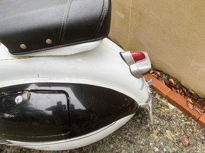 Lot 1961 Vespa VBB1