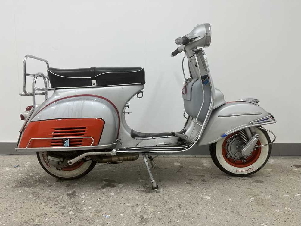 Lot 1969 Vespa GTR