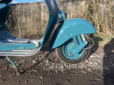 Lot 1957 Vespa Douglas 92L2