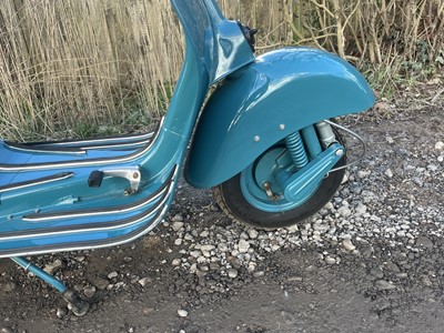 Lot 1957 Vespa Douglas 92L2