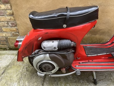 Lot 121 - 1966 Vespa SS180 Super Sport