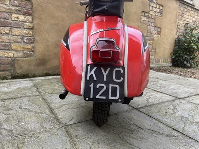 Lot 121 - 1966 Vespa SS180 Super Sport