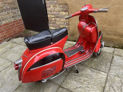 Lot 1966 Vespa SS180 Super Sport