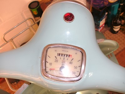 Lot 1961 Vespa Douglas 152L2 combination