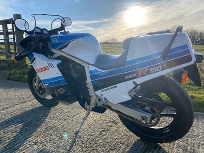 Lot 1985 Suzuki GSXR750F