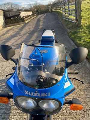 Lot 1985 Suzuki GSXR750F