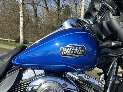 Lot 2009 Harley Davidson Ultra Glide