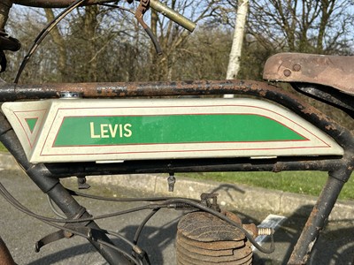 Lot c.1918 Levis